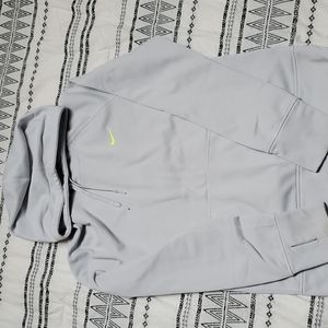 Nike Therma-FIT Women's Fleece Pullover Training Hoodie